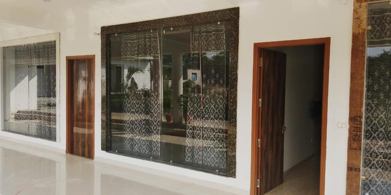 Hotel Radha Rani Mahal Khajurāho Exterior photo